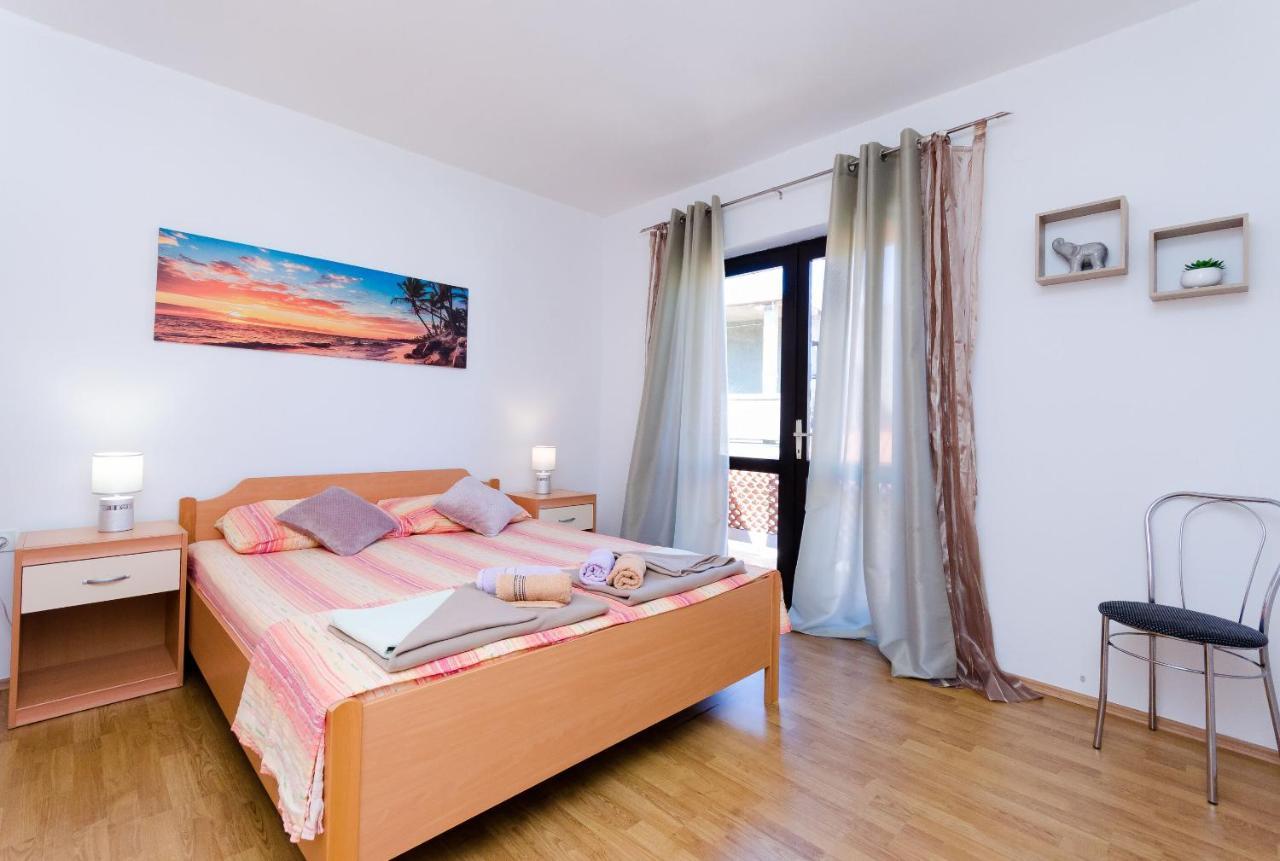 Apartments Luka Supetarska Draga Extérieur photo