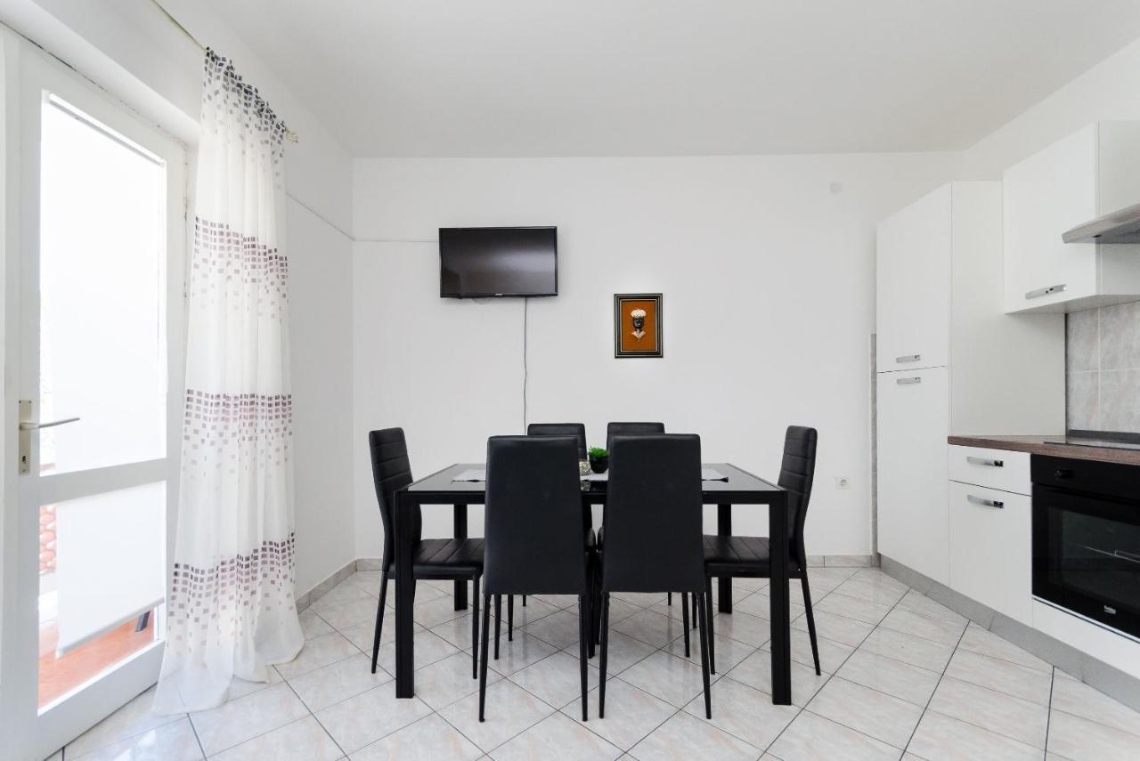 Apartments Luka Supetarska Draga Extérieur photo