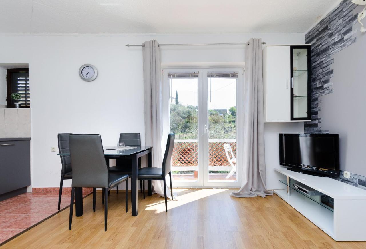 Apartments Luka Supetarska Draga Extérieur photo