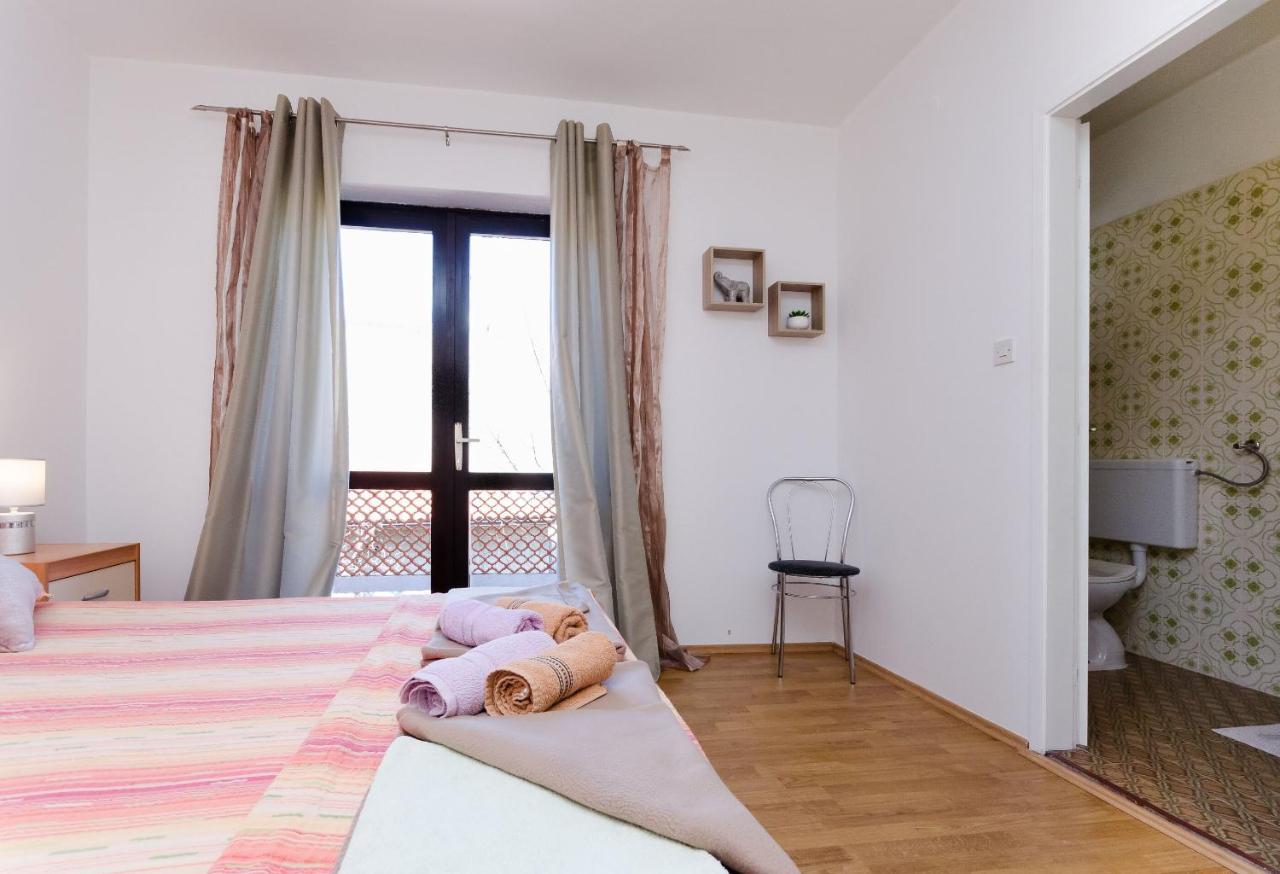 Apartments Luka Supetarska Draga Extérieur photo