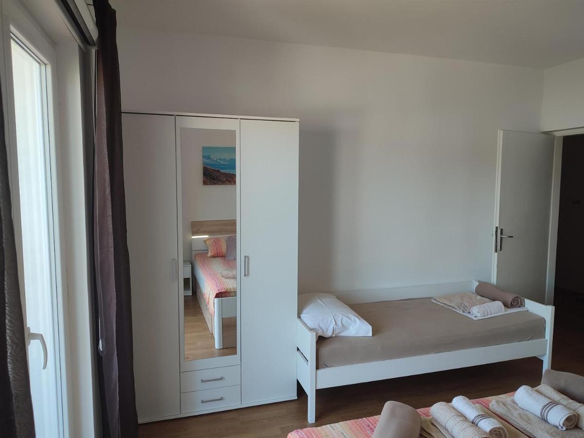 Apartments Luka Supetarska Draga Extérieur photo